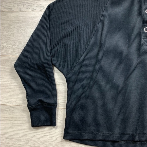 Anthropologie Chaser Rib Henley Snap Front Black Top - Picture 6 of 12